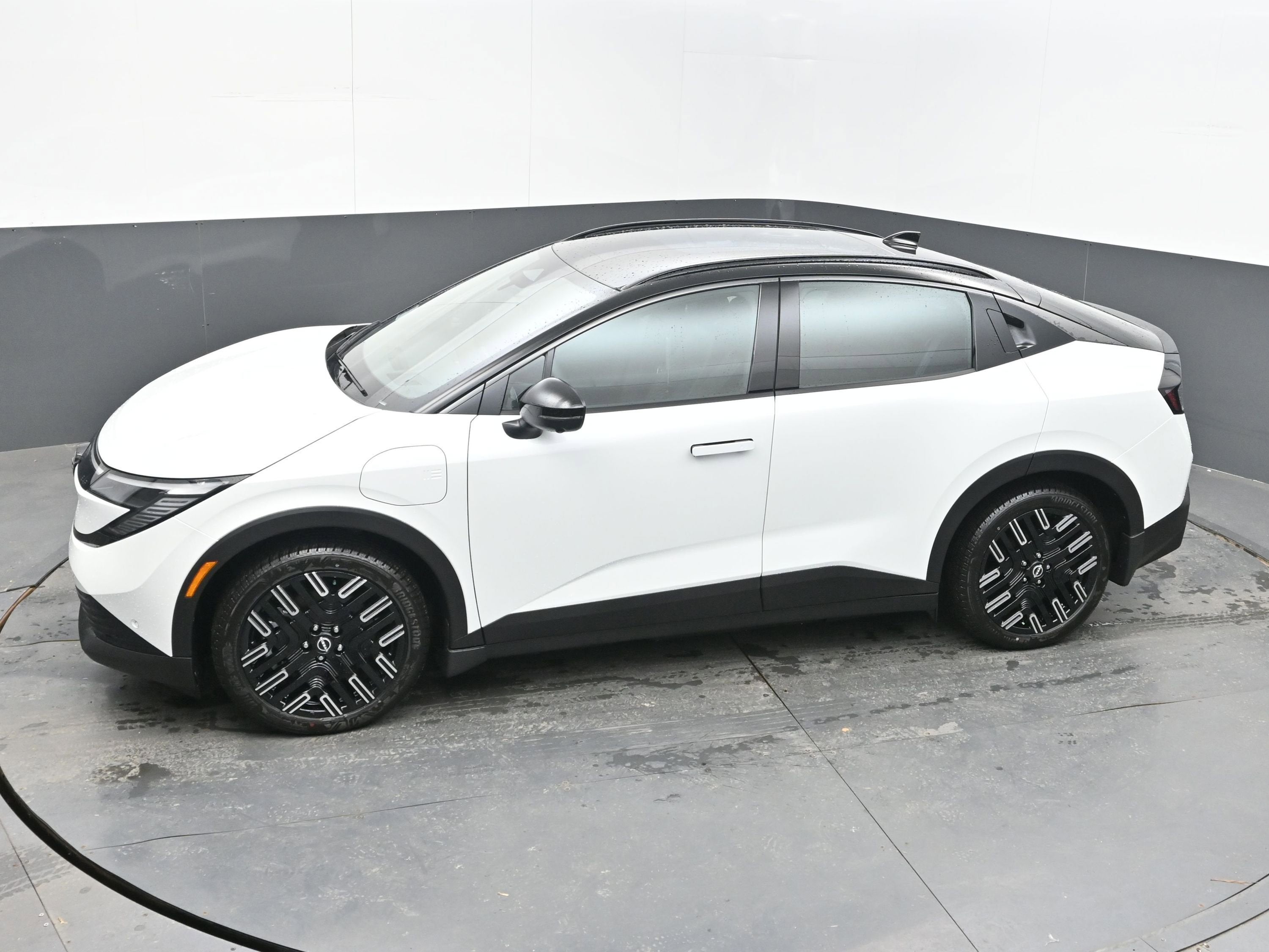 2026 Nissan LEAF PLATINUM+