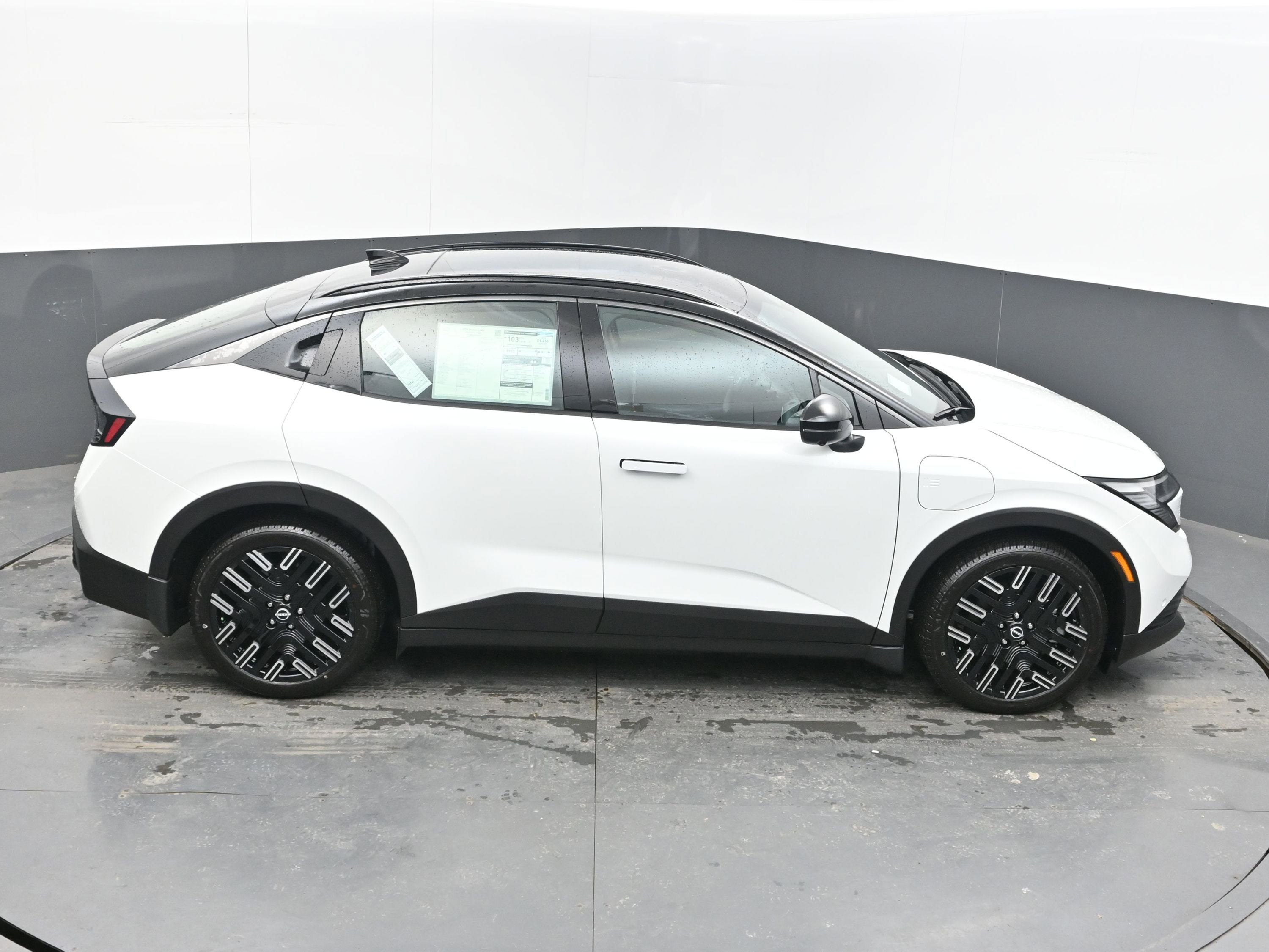 2026 Nissan LEAF PLATINUM+