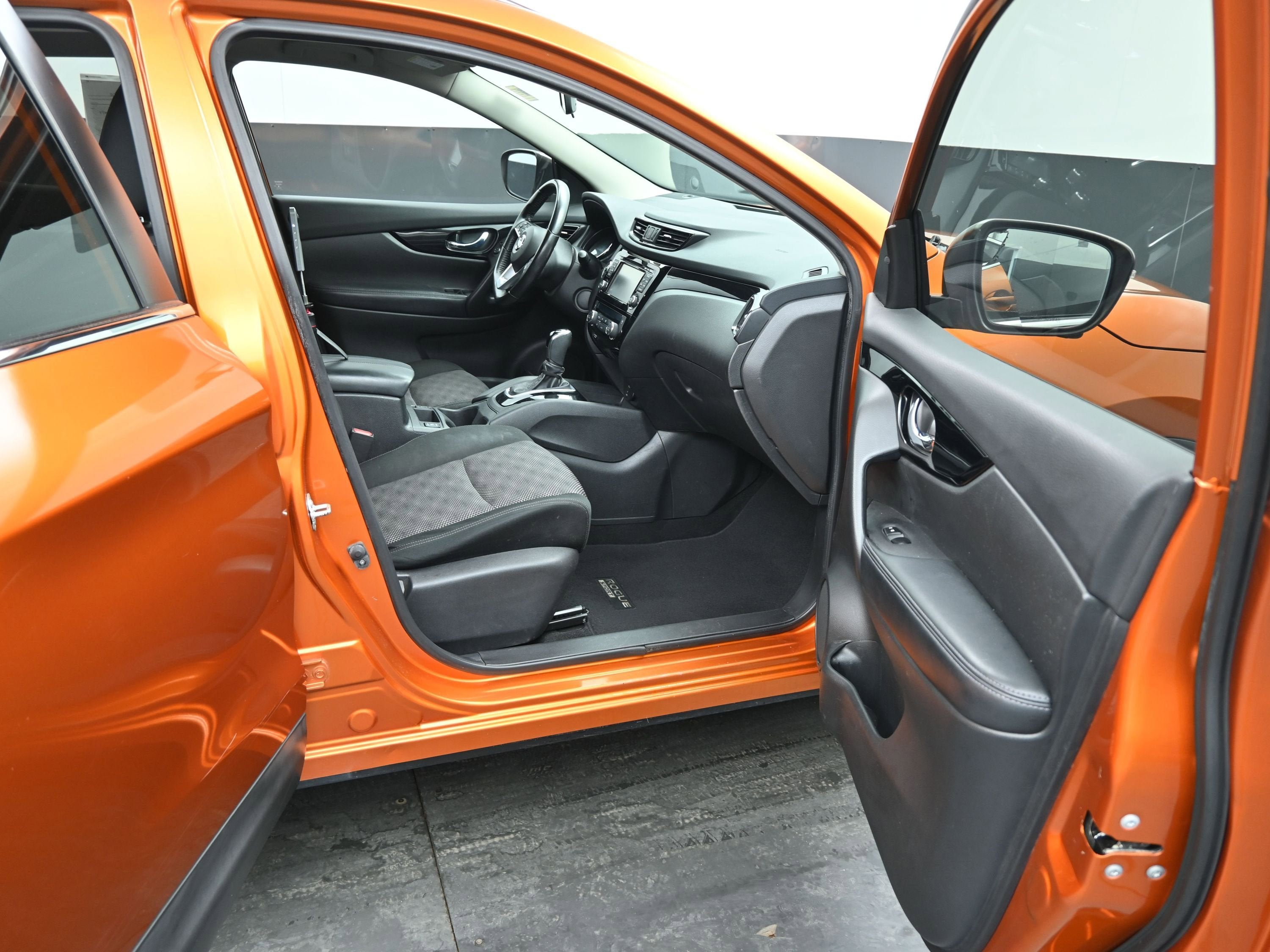 2017 Nissan Rogue Sport SV