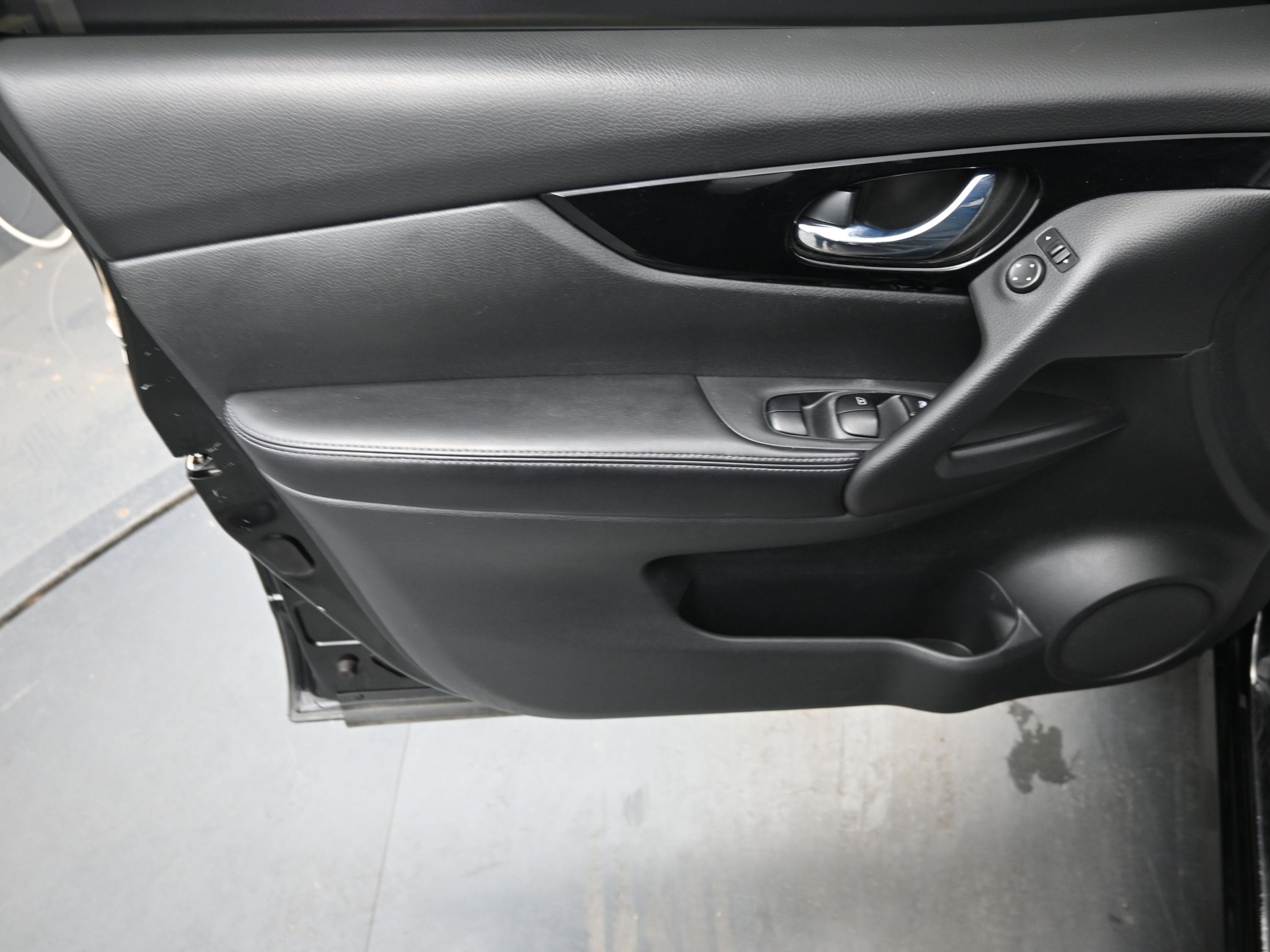 2017 Nissan Rogue Sport SV