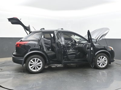 2017 Nissan Rogue Sport SV