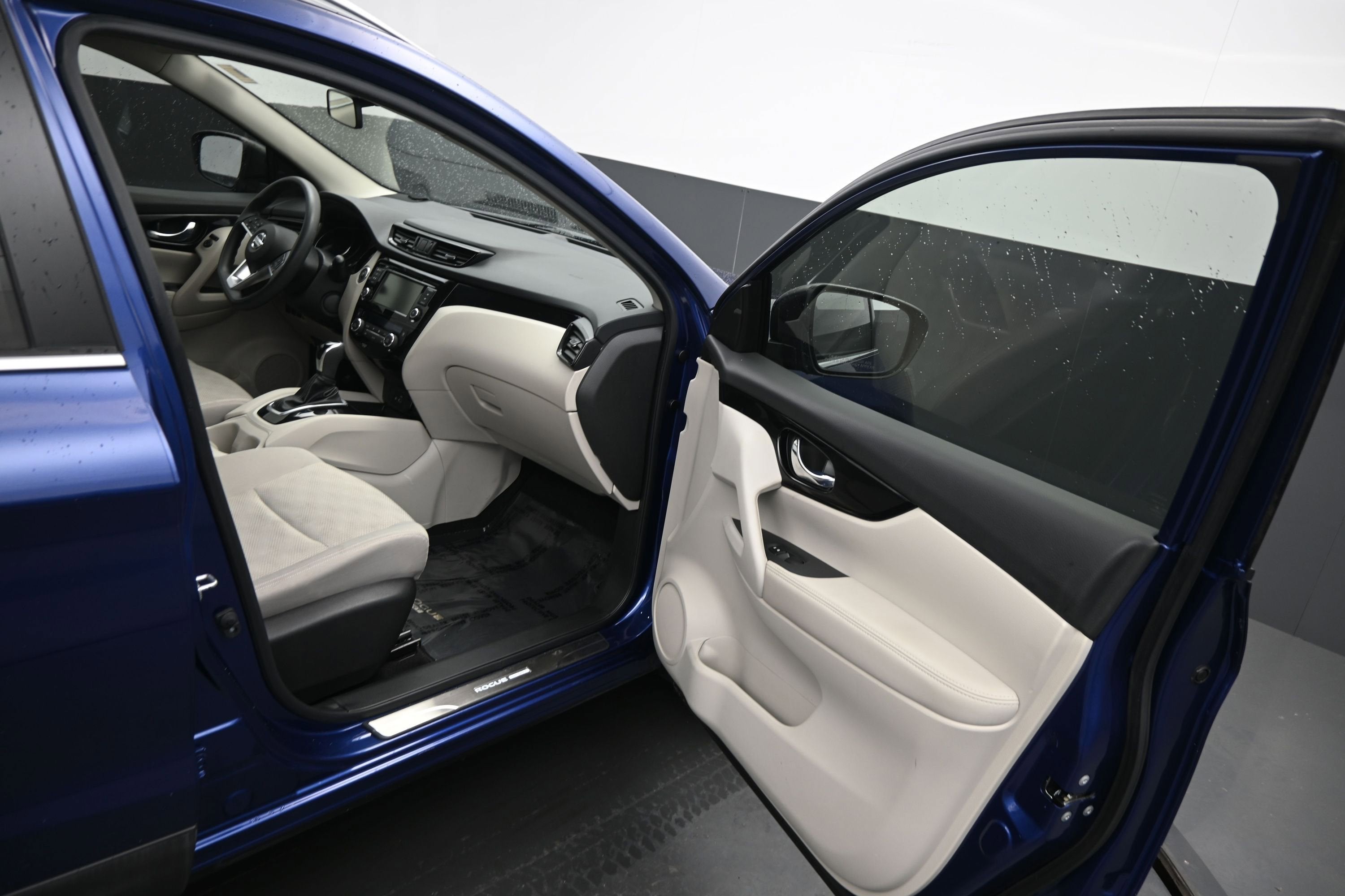 2020 Nissan Rogue Sport SV