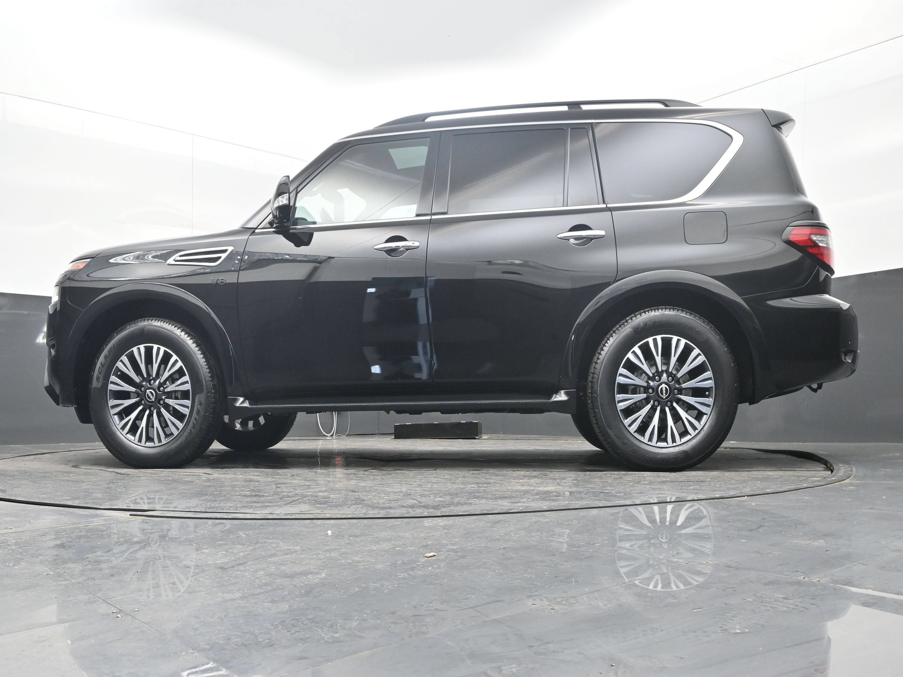 2022 Nissan Armada SL