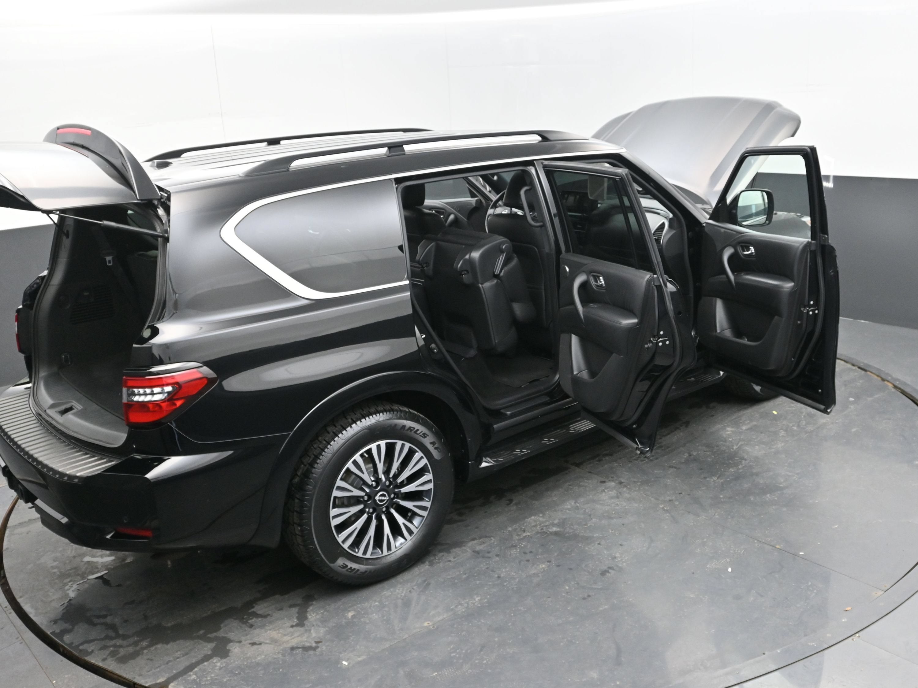 2022 Nissan Armada SL