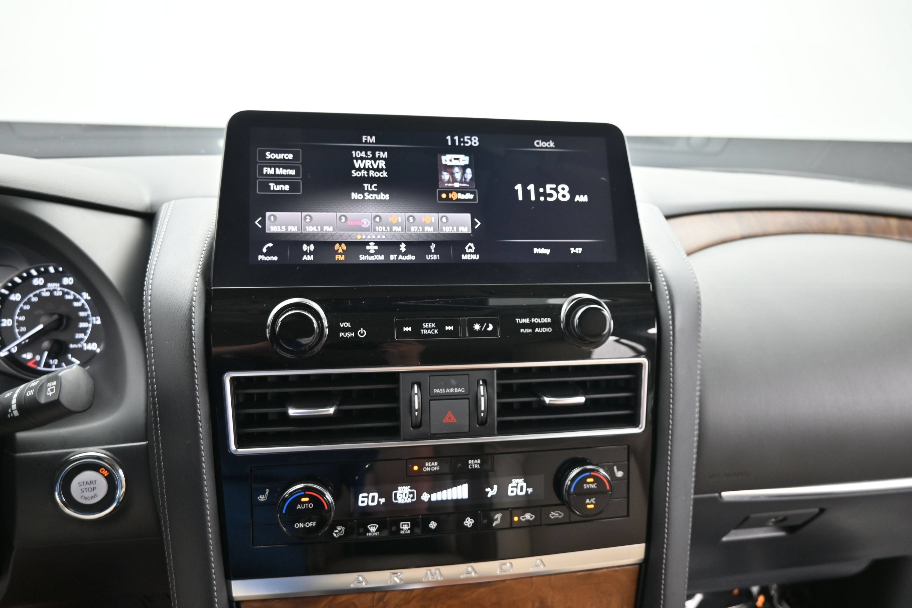 2024 Nissan Armada SL