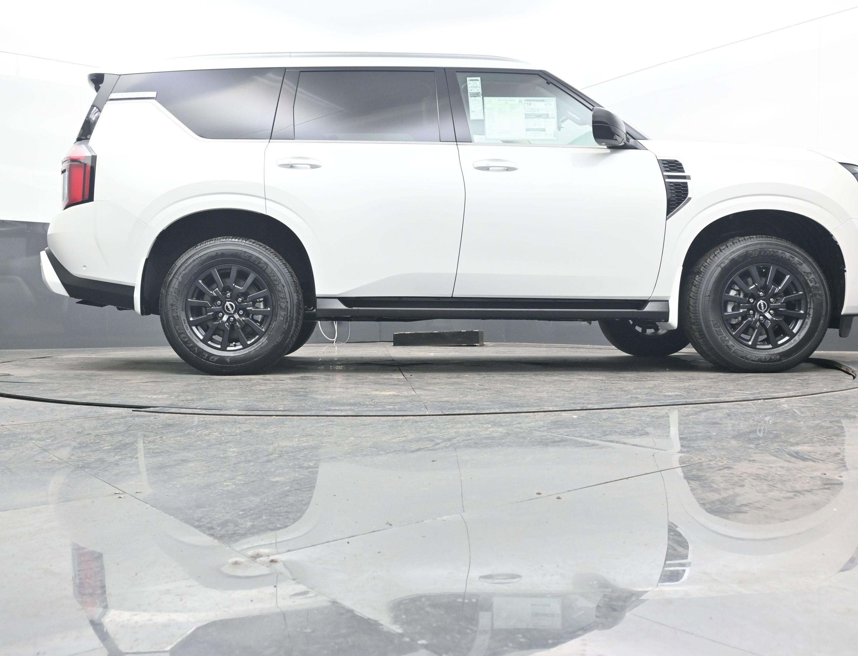 2026 Nissan ARMADA SV