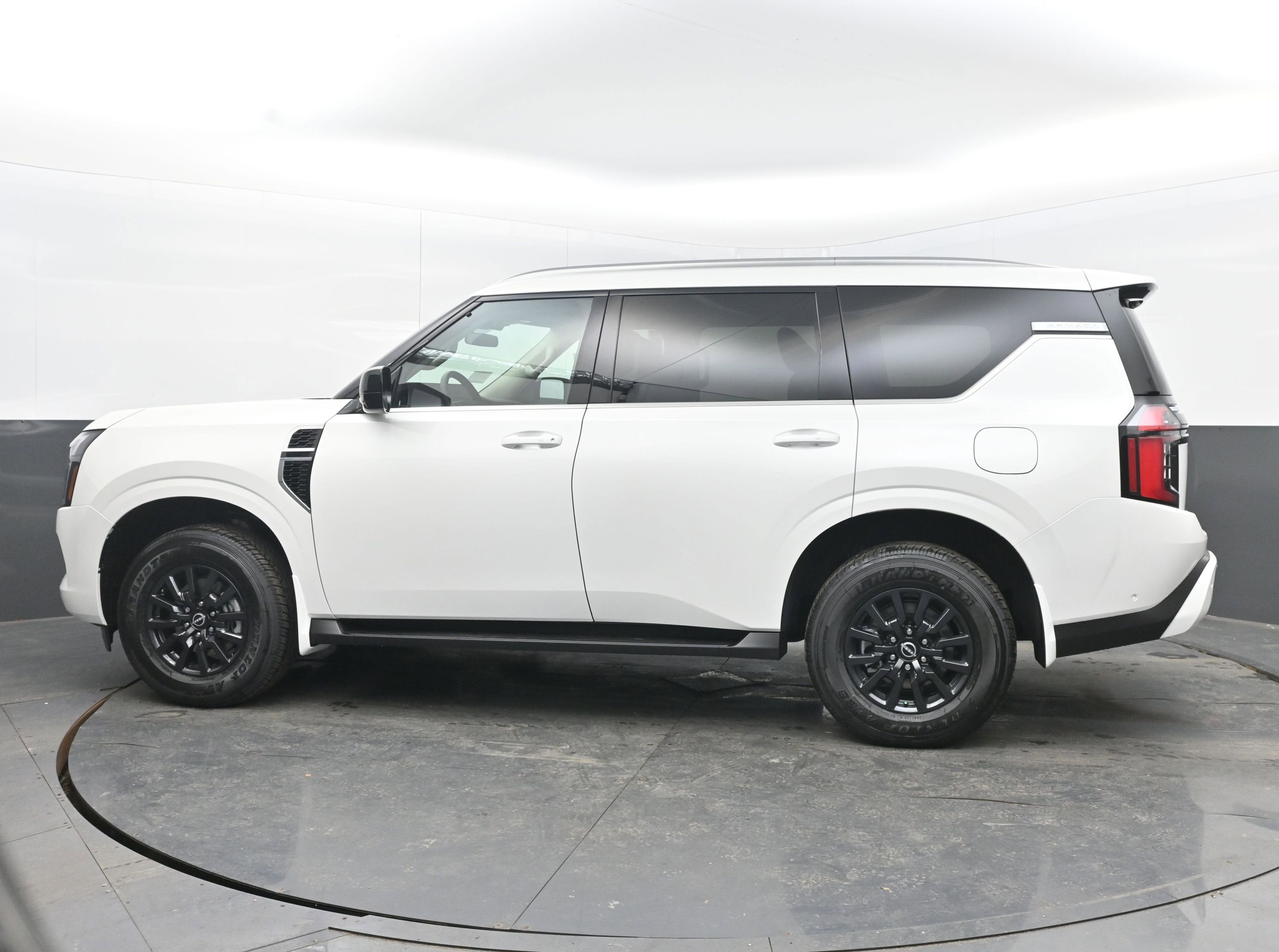 2026 Nissan ARMADA SV
