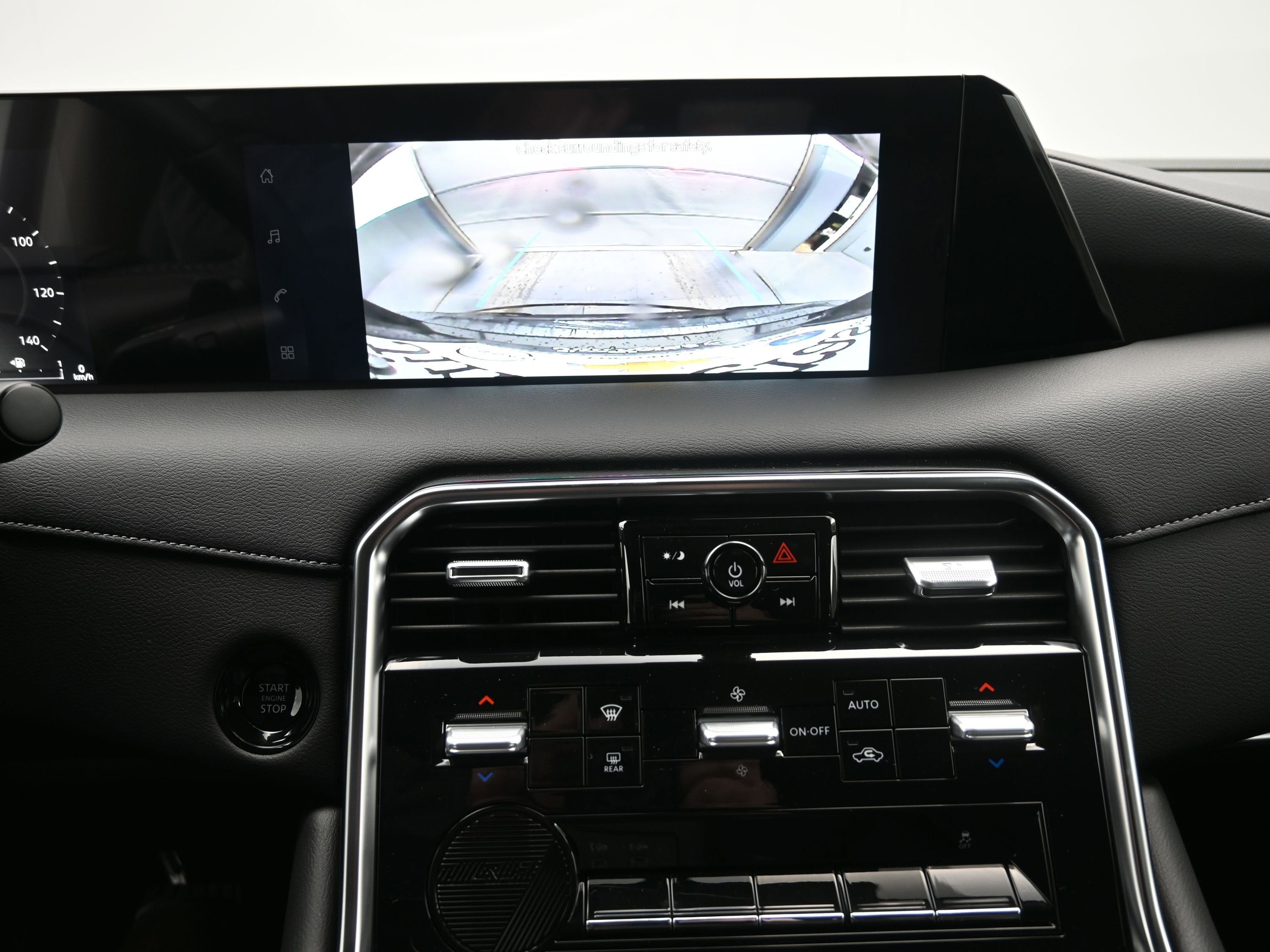 2026 Nissan ARMADA SV