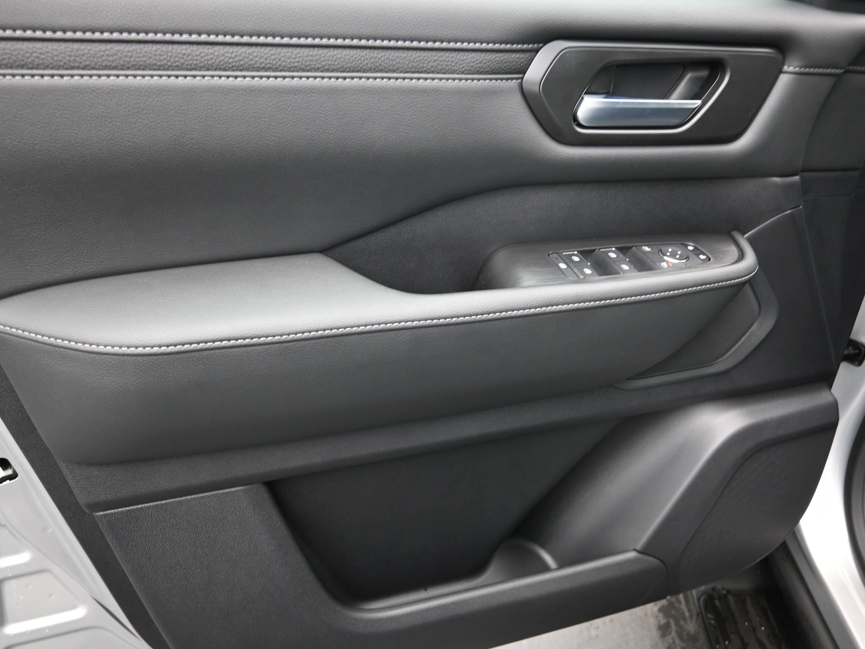 2026 Nissan ARMADA SV