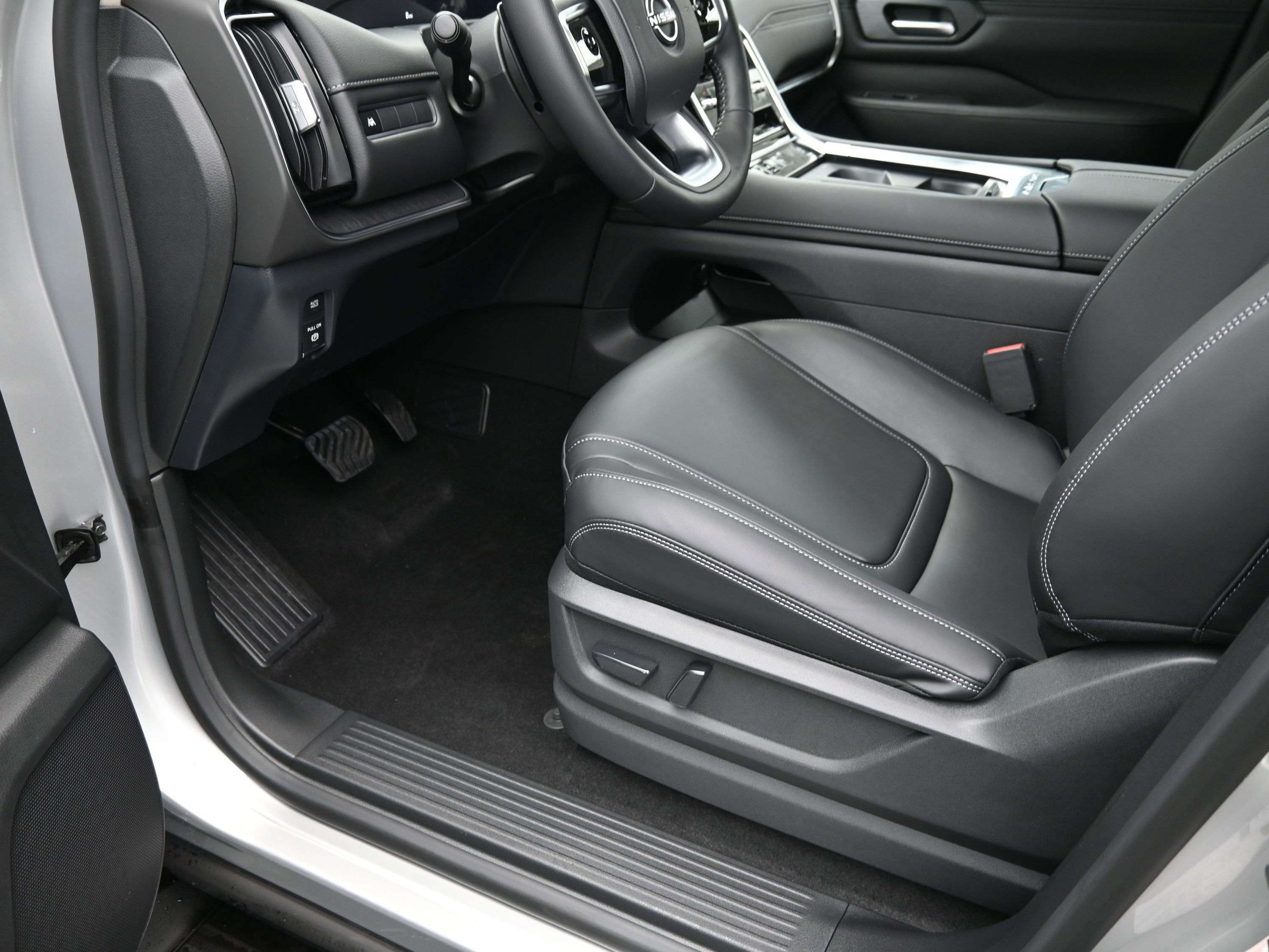 2026 Nissan ARMADA SV