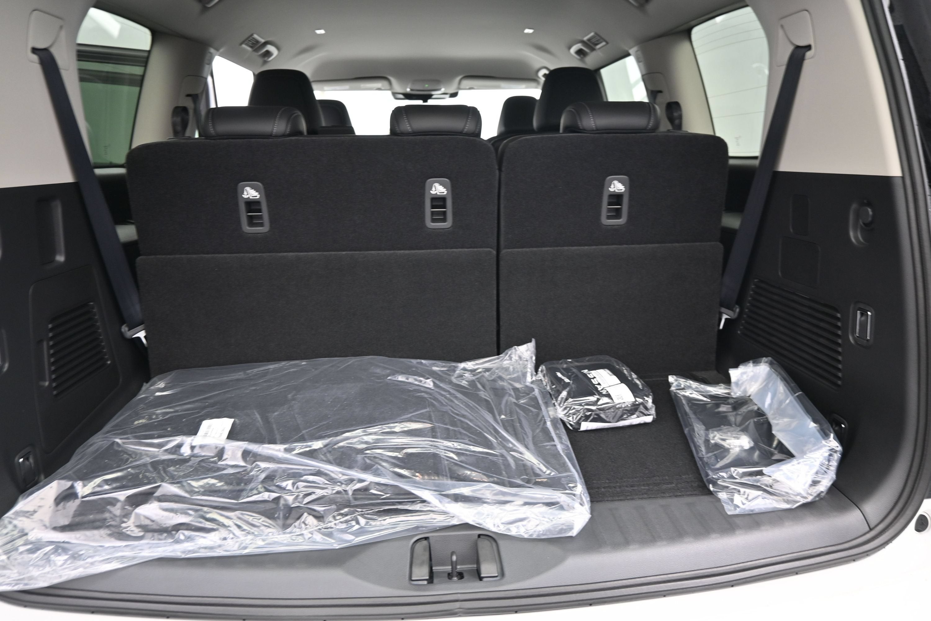 2026 Nissan ARMADA SV