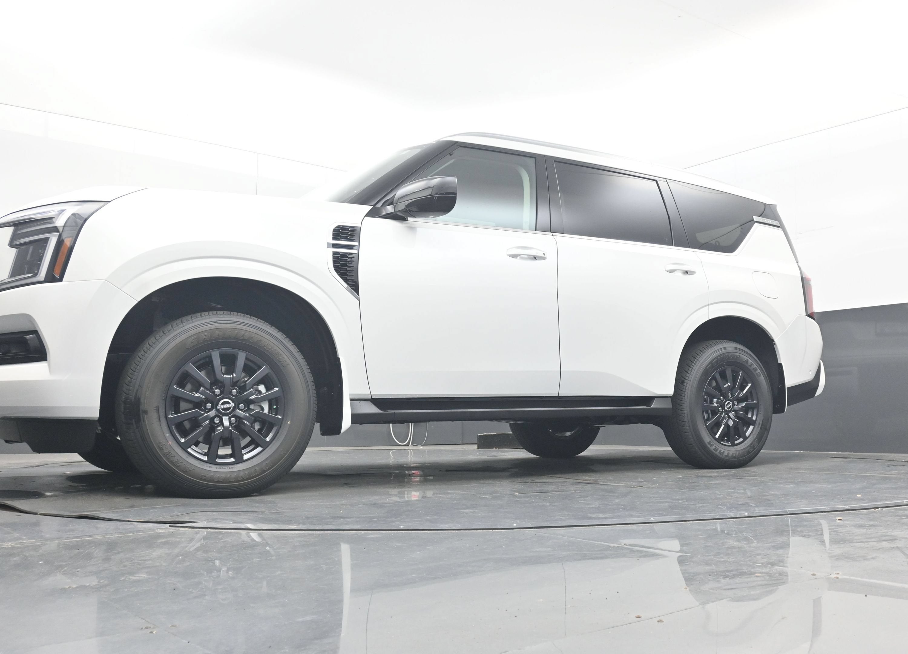 2026 Nissan ARMADA SV