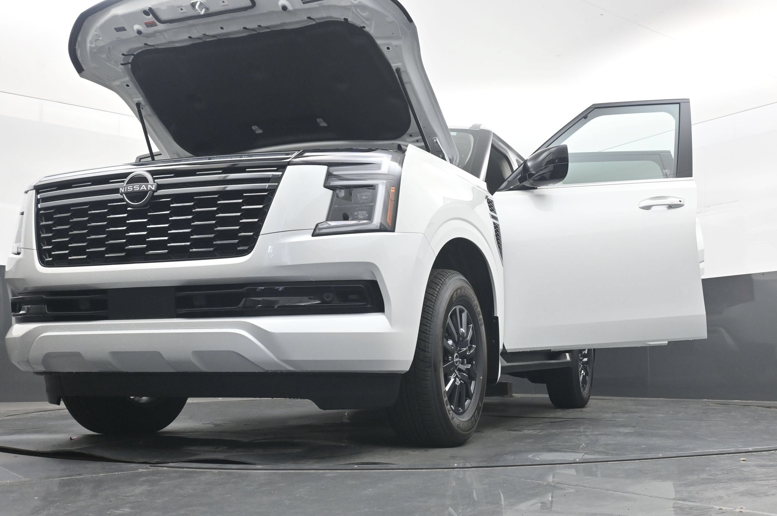 2026 Nissan ARMADA SV