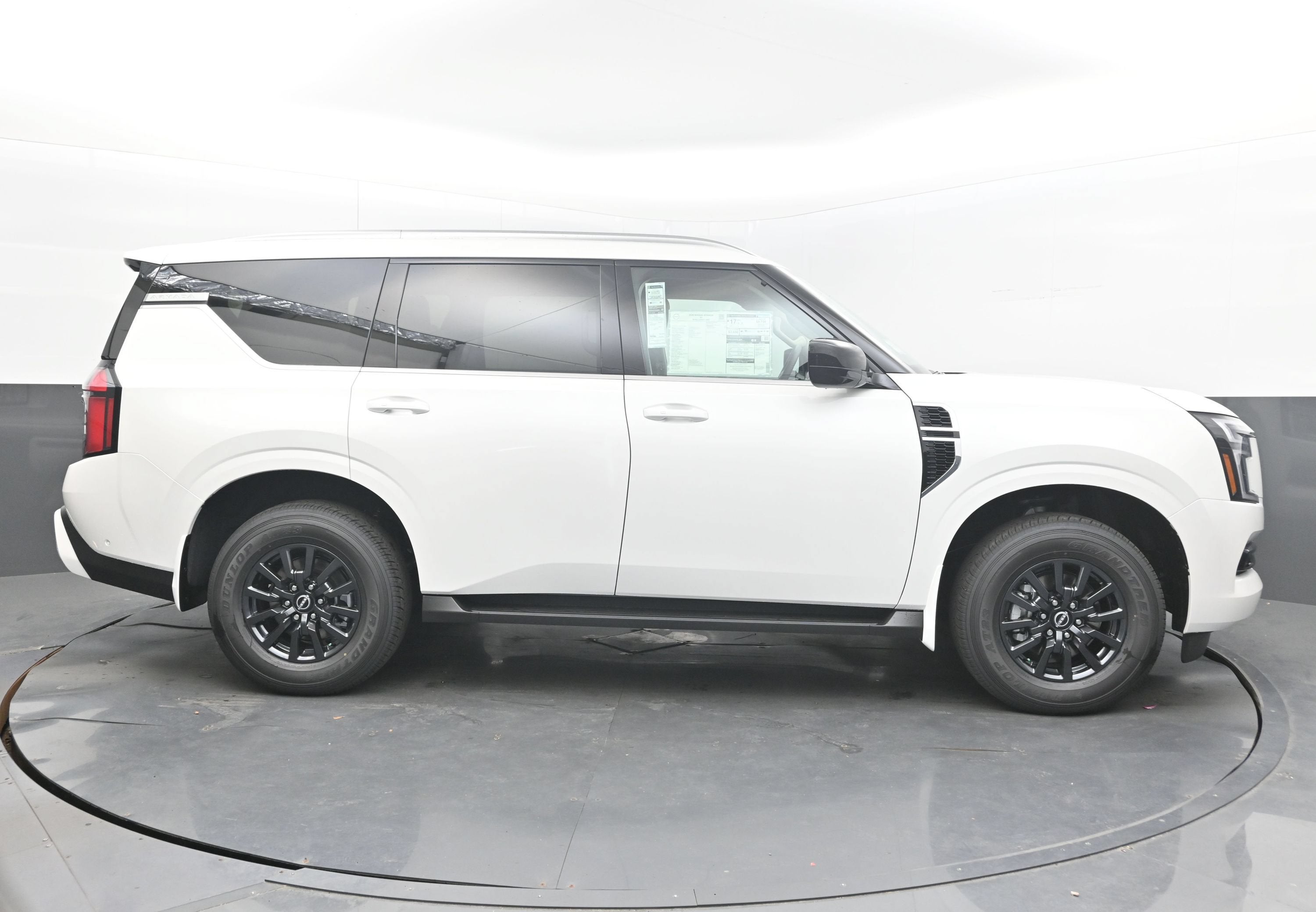 2026 Nissan ARMADA SV