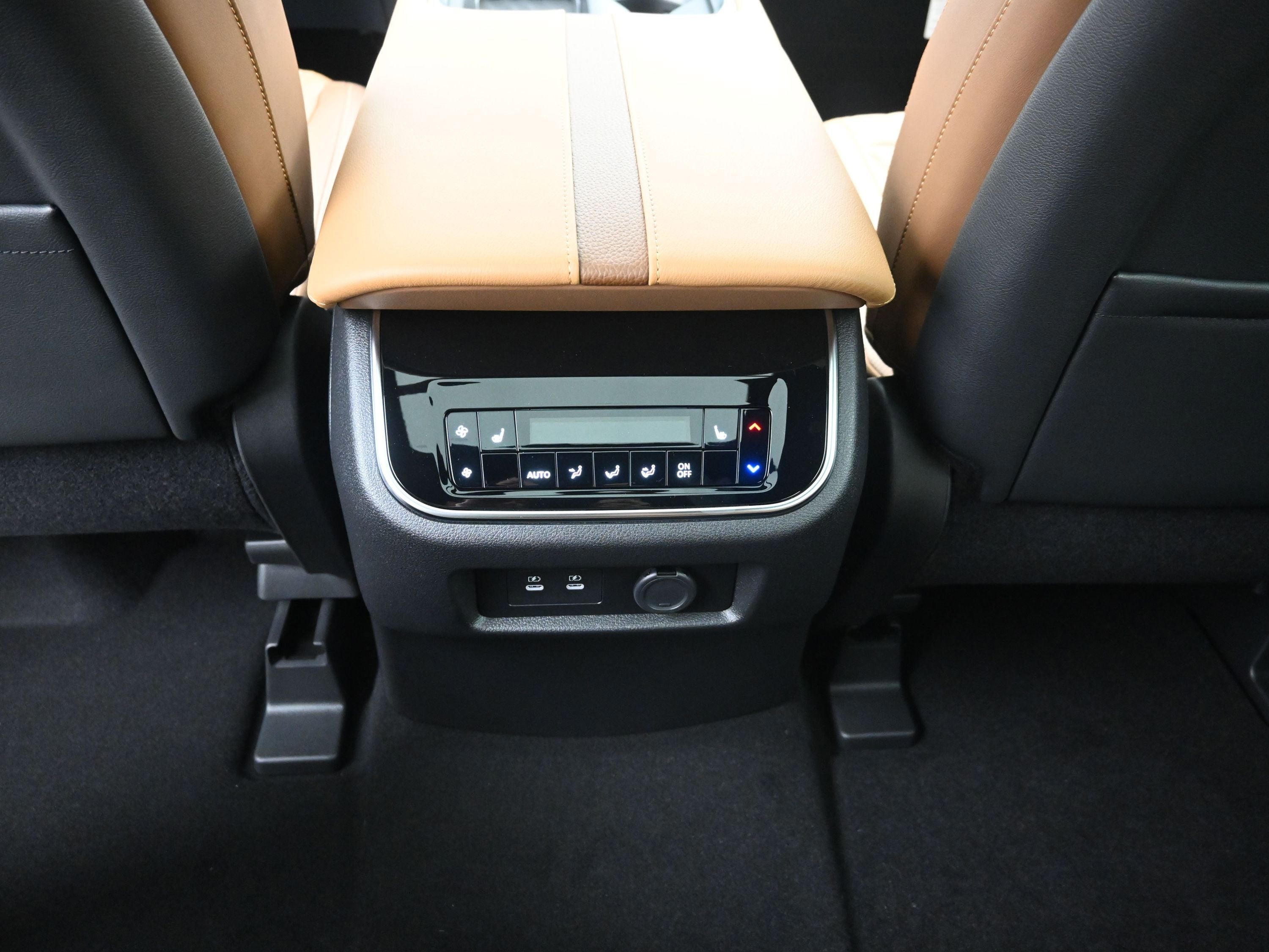 2025 Nissan ARMADA Platinum Reserve