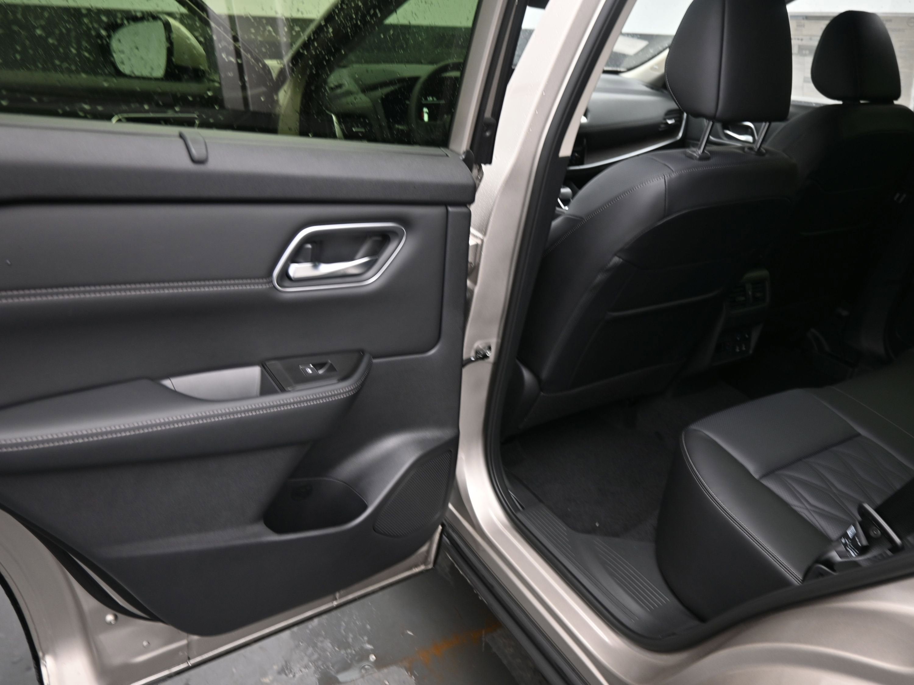 2026 Nissan ROGUE Platinum PREMIUM