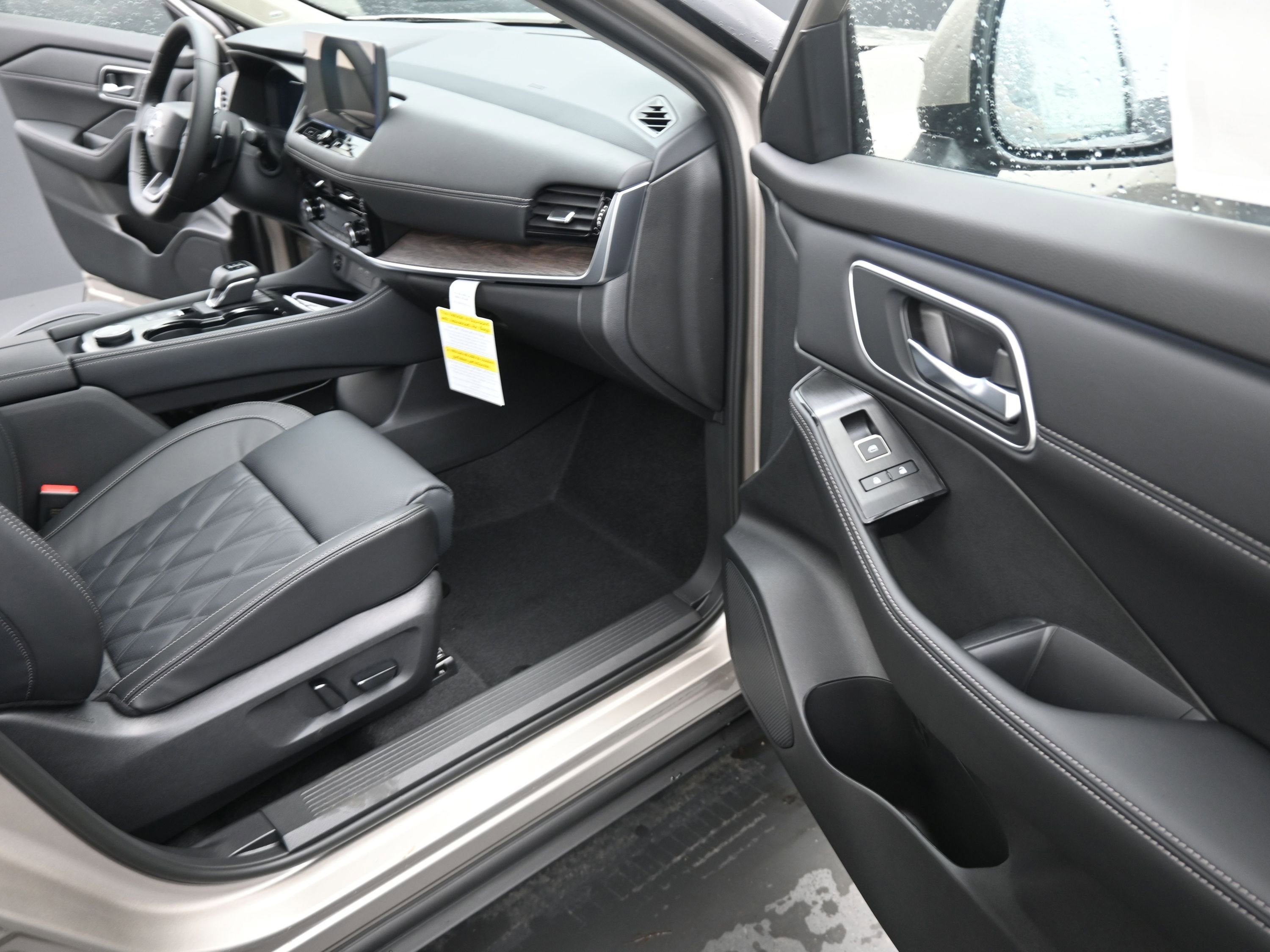 2026 Nissan ROGUE Platinum PREMIUM