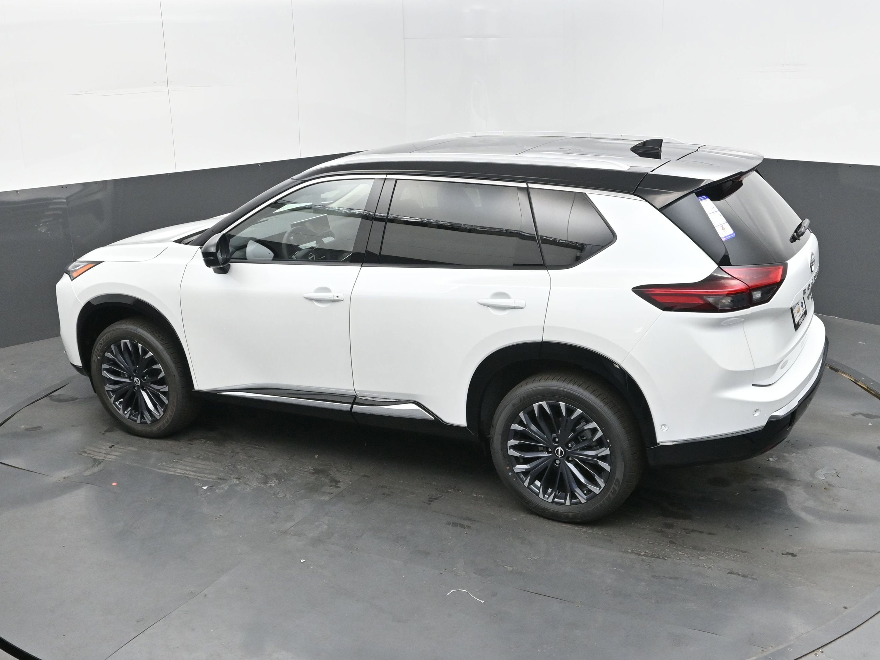 2026 Nissan ROGUE Platinum PREMIUM