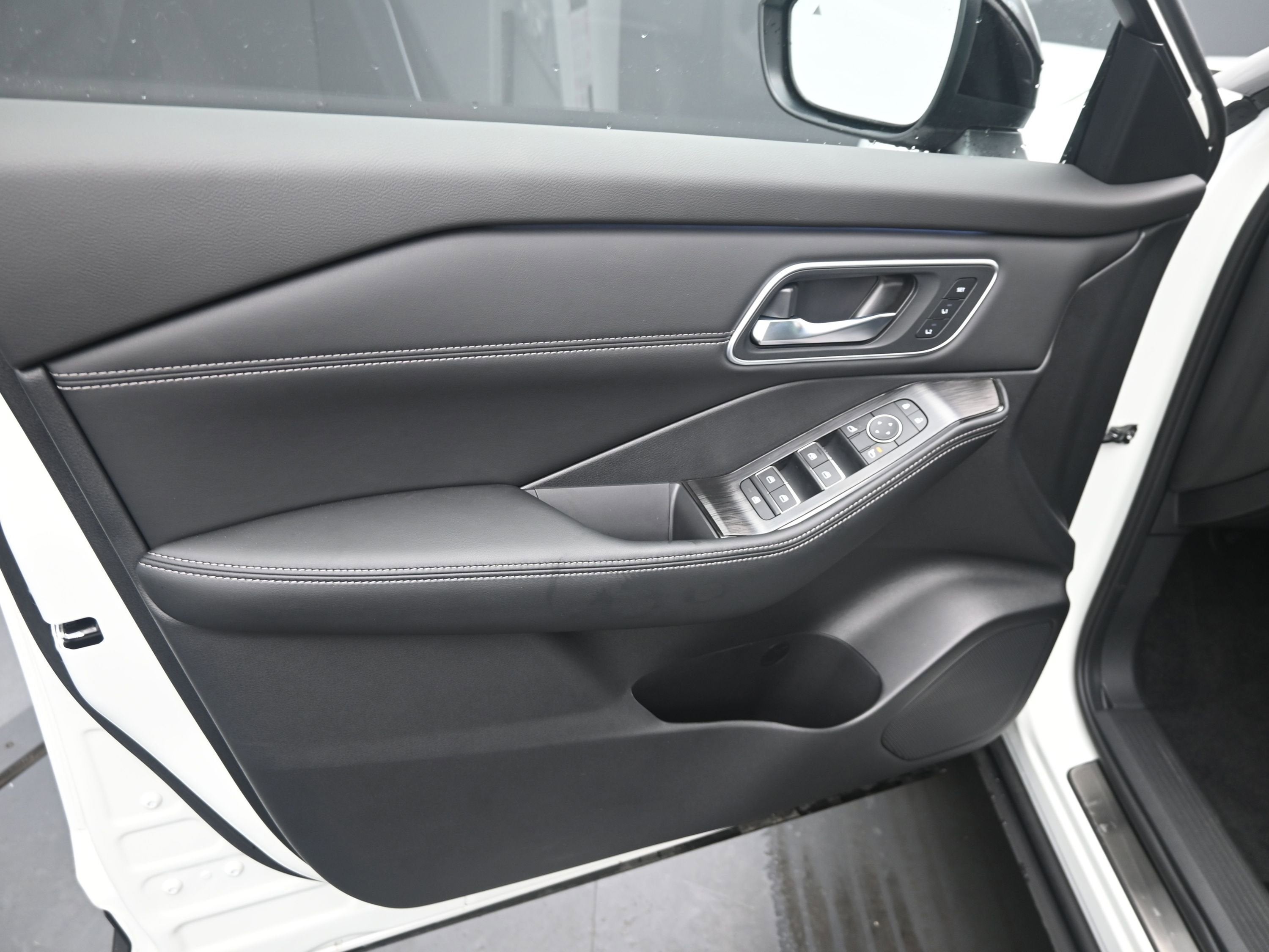 2026 Nissan ROGUE Platinum PREMIUM