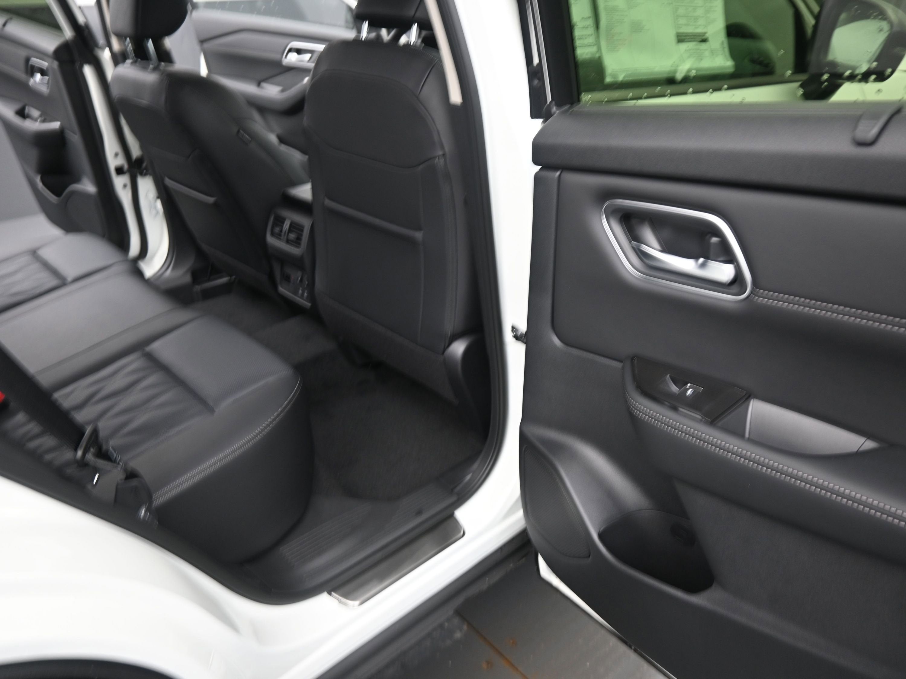 2026 Nissan ROGUE Platinum PREMIUM