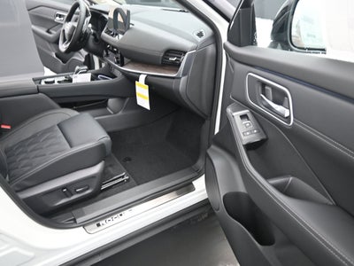 2026 Nissan ROGUE Platinum PREMIUM