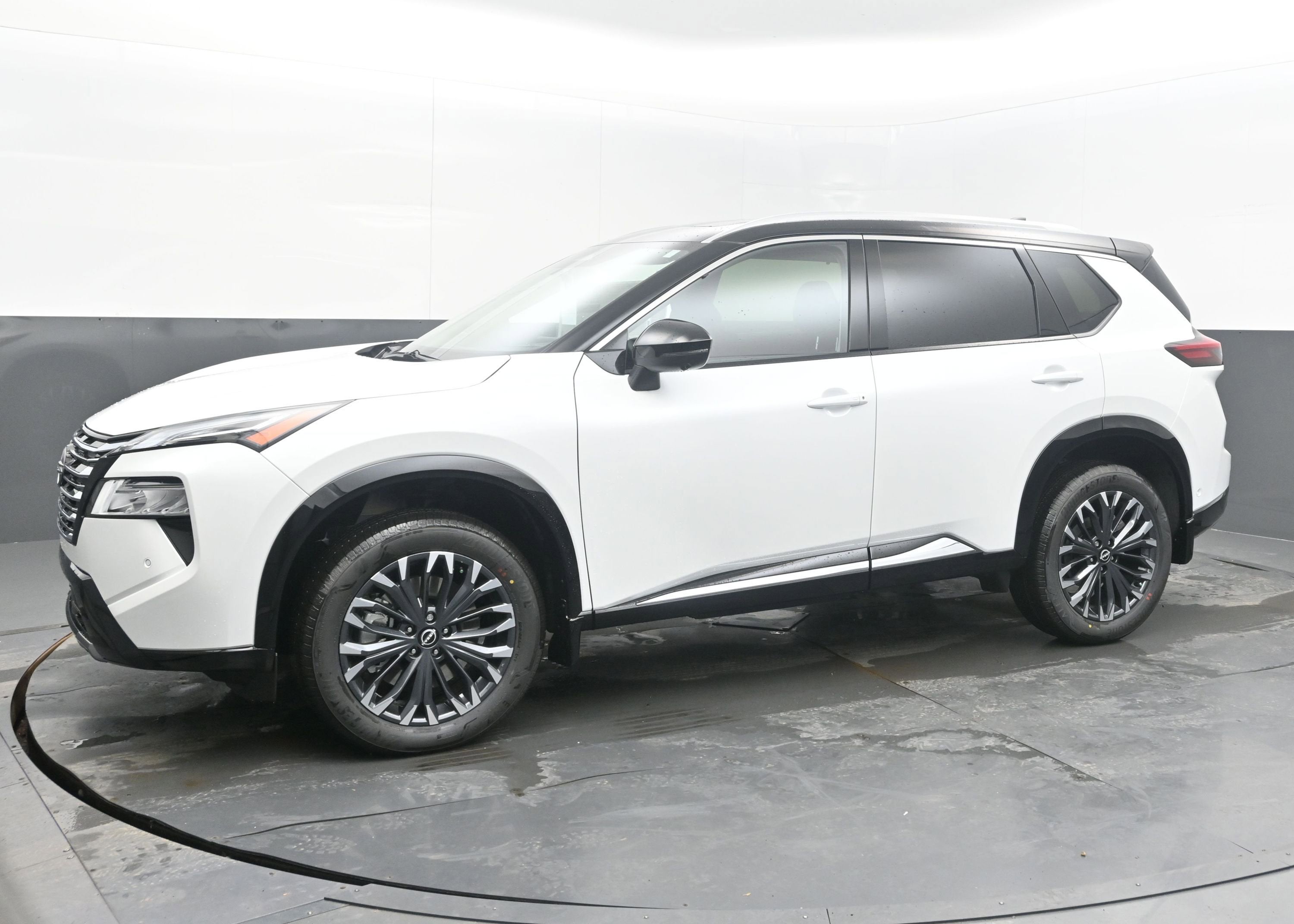 2026 Nissan ROGUE Platinum PREMIUM