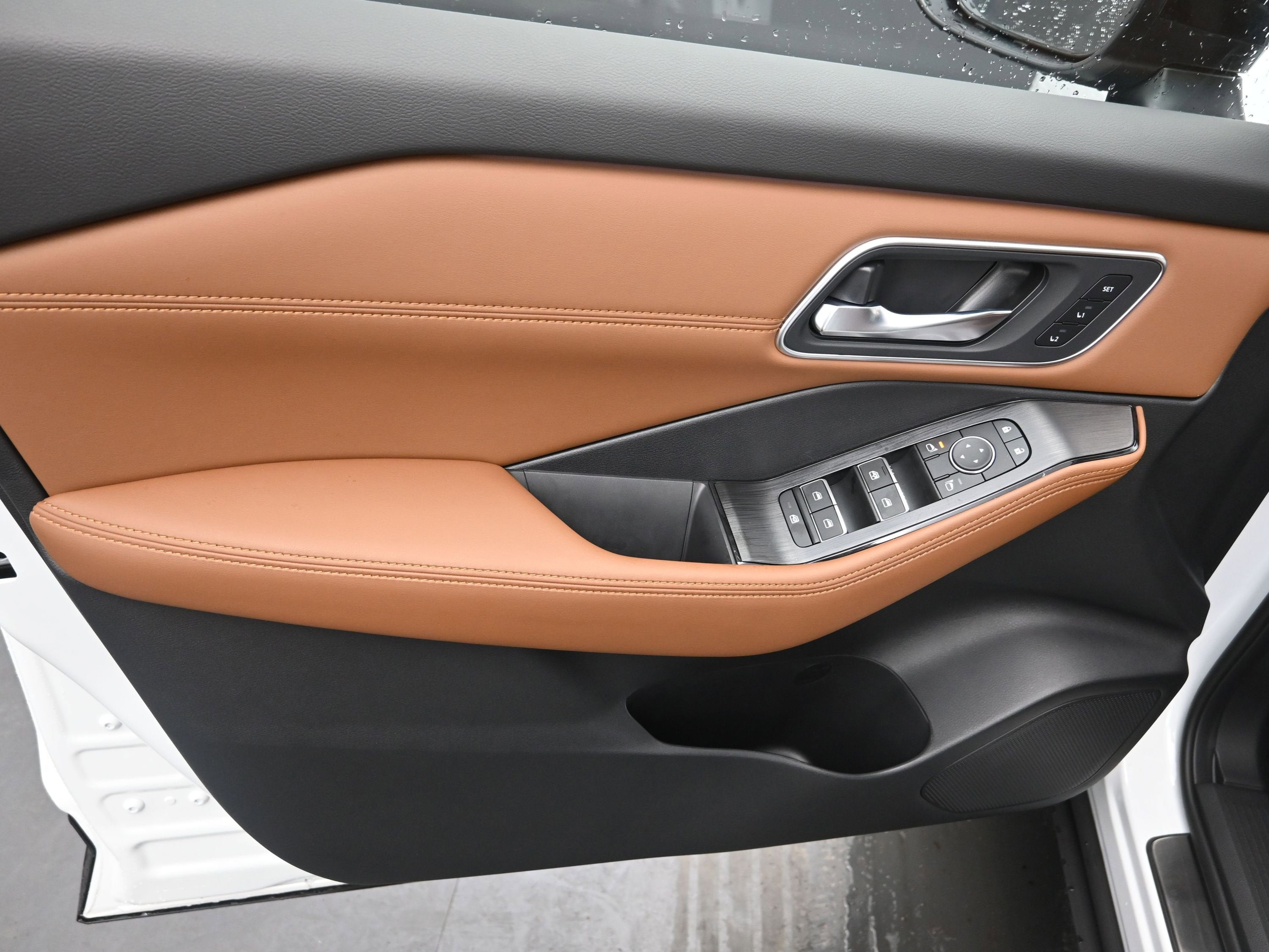 2026 Nissan ROGUE Platinum PREMIUM