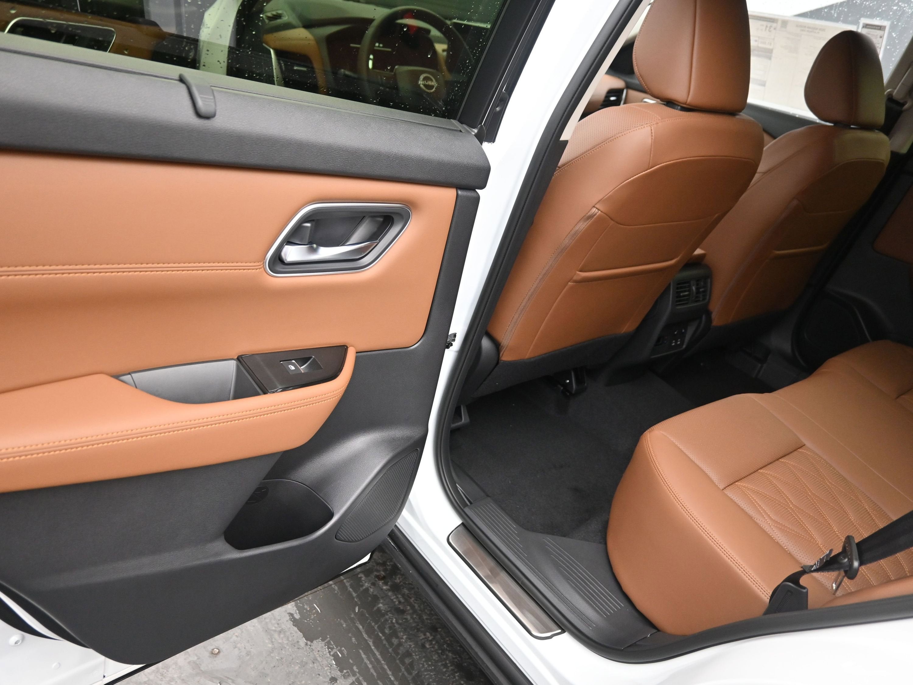 2026 Nissan ROGUE Platinum PREMIUM