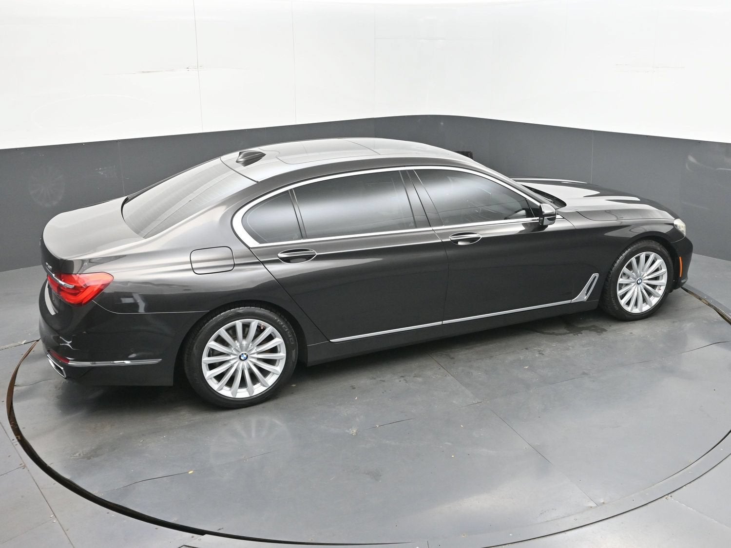 2017 BMW 7 Series 740i xDrive