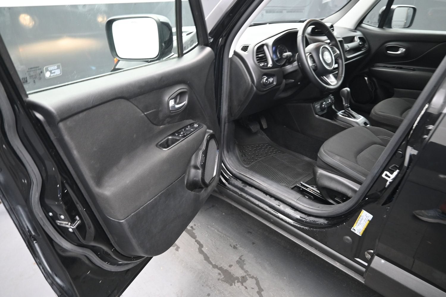2023 Jeep Renegade Altitude